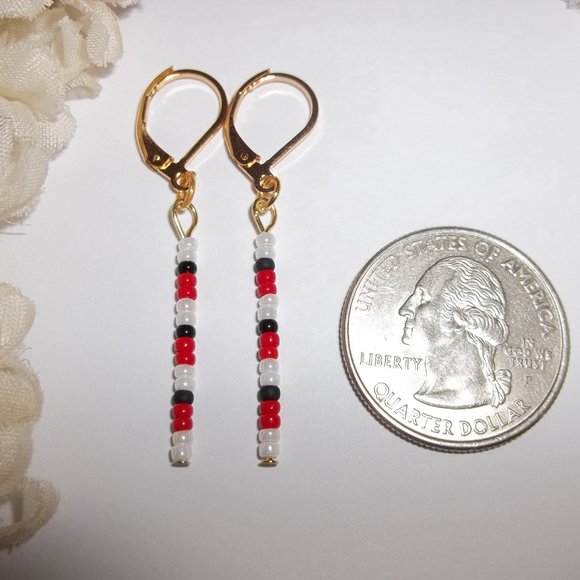 Linear Seed Bead Drop Earring Minimalist Sleek White Pearl Black Red Gold A747 - Picture 3 of 8